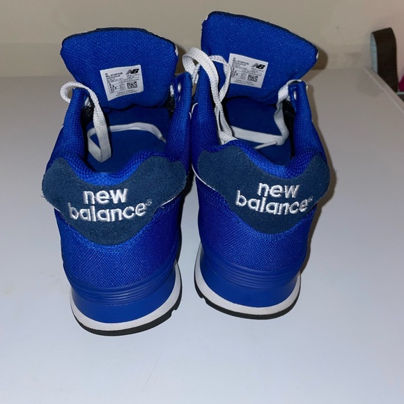 Mens Size 9/Women Size 10 New Balance 574 Athletic Shoe - Blue - Picture 4 of 5